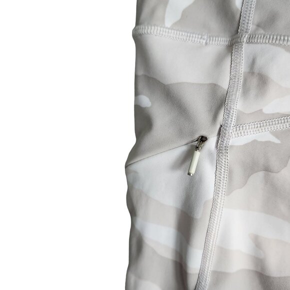 Athleta Women's Small Beige Tan Camo Contender 
 7/8 Tight Zip Pockets, size S - Picture 10 of 12